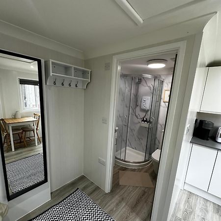 Peaceful Southbourne Studio - Pets Welcome Bournemouth Buitenkant foto